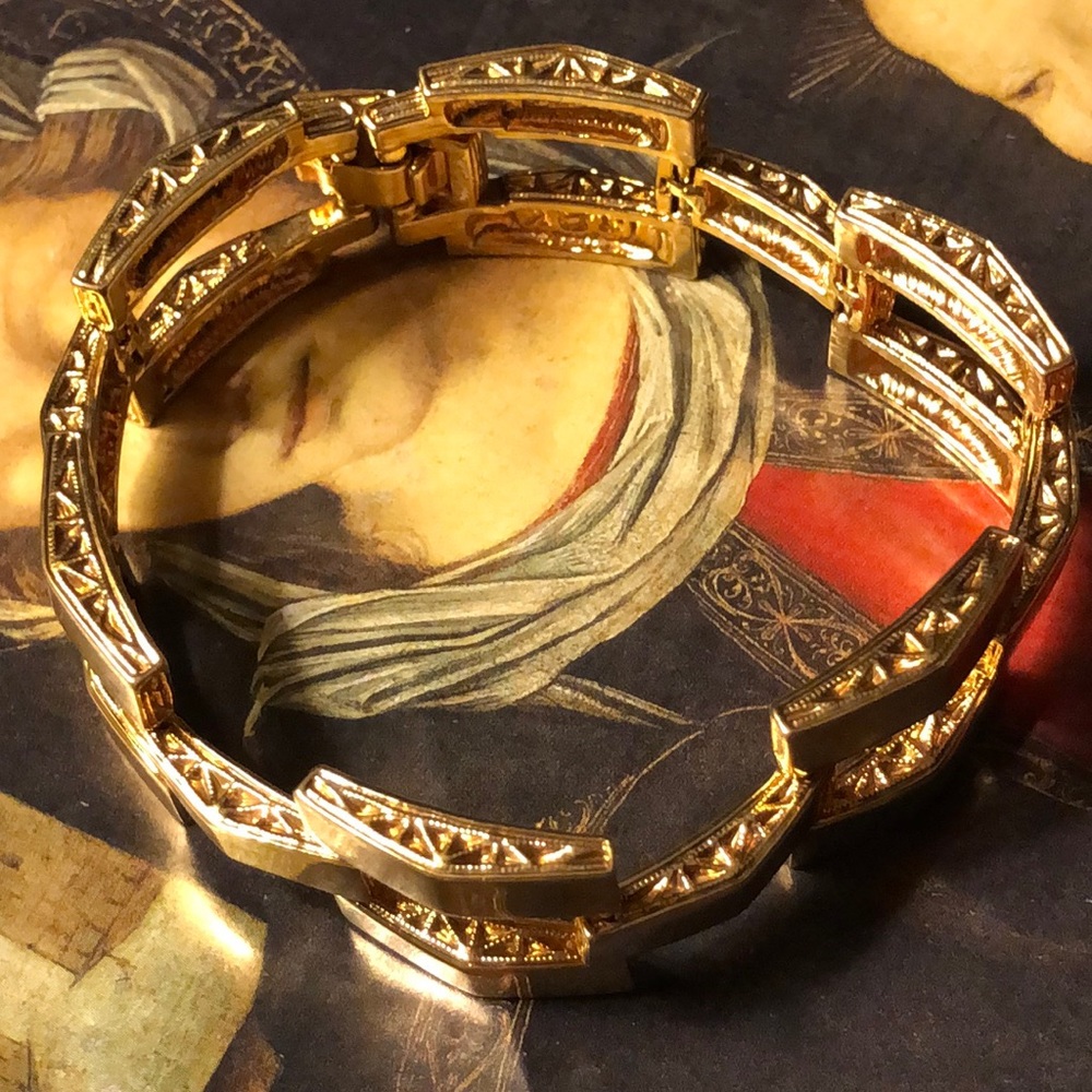 Jacqueline Kennedy reproduction bracelet